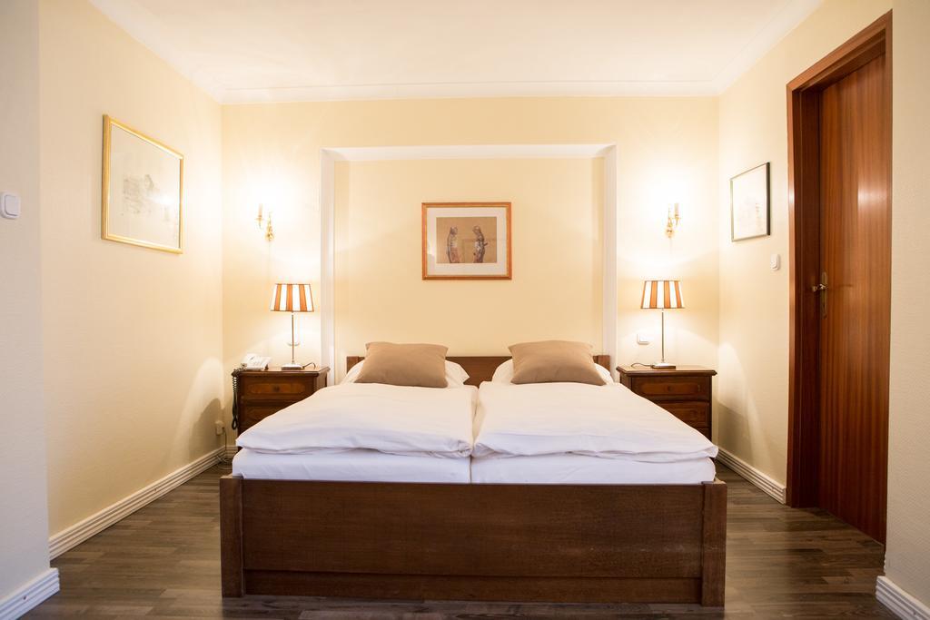 Schoekel'S Hotel Und Restaurant Elze Ngoại thất bức ảnh